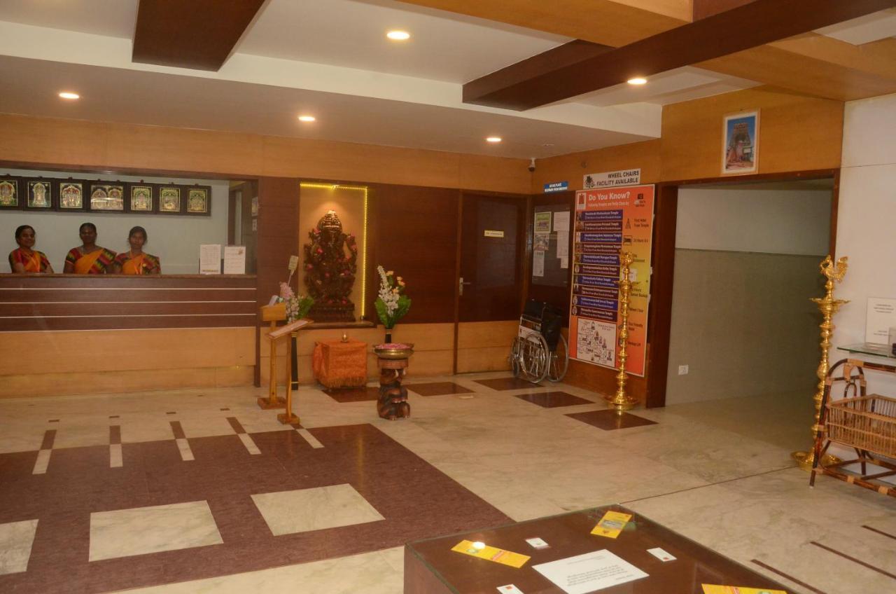 Hotel Kanakabhishegam First Hotel From The Thirukadaiyur Temple Tirukkadaiyur Экстерьер фото